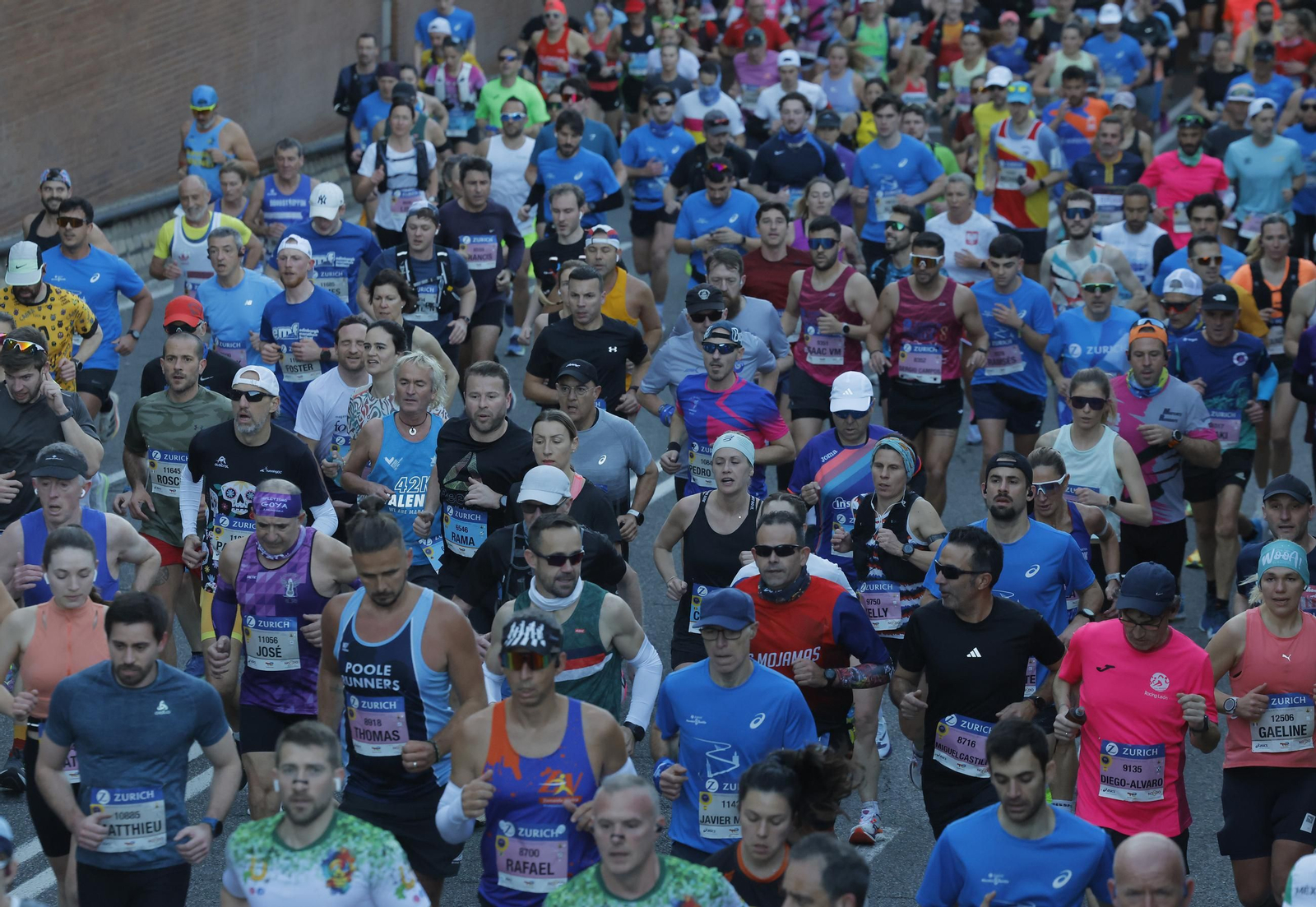 Búscate en el Zurich Maratón de Sevilla 2025