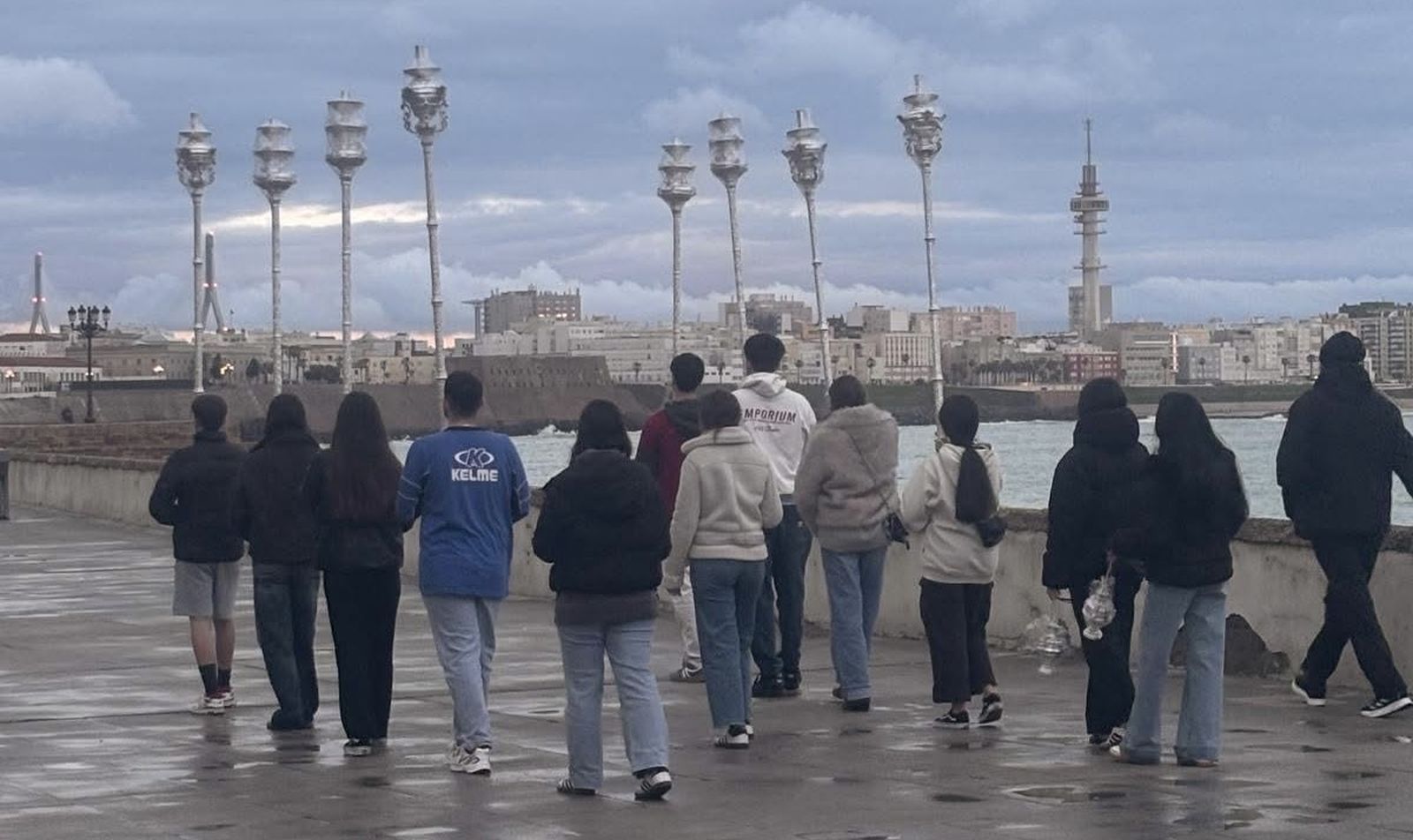 Mejor harían con estudiar