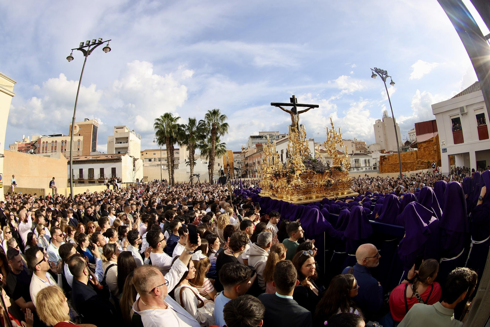 Salud el Domingo de Ramos en Málaga, en imágenes