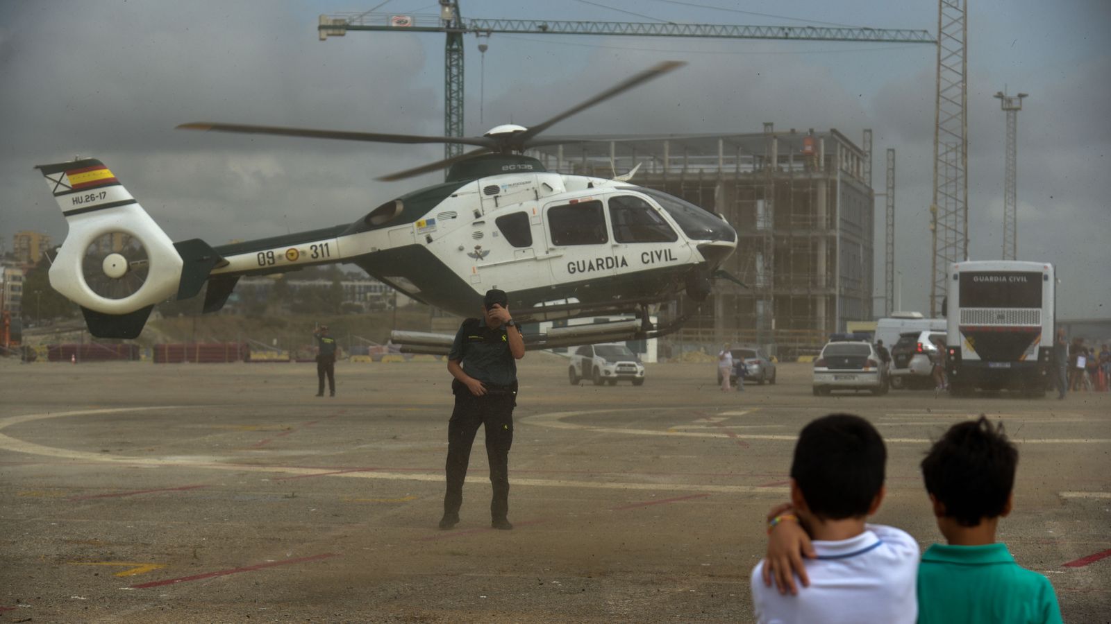 Las fotos de la exhibición de medios de la Guardia Civil en el llano amarillo