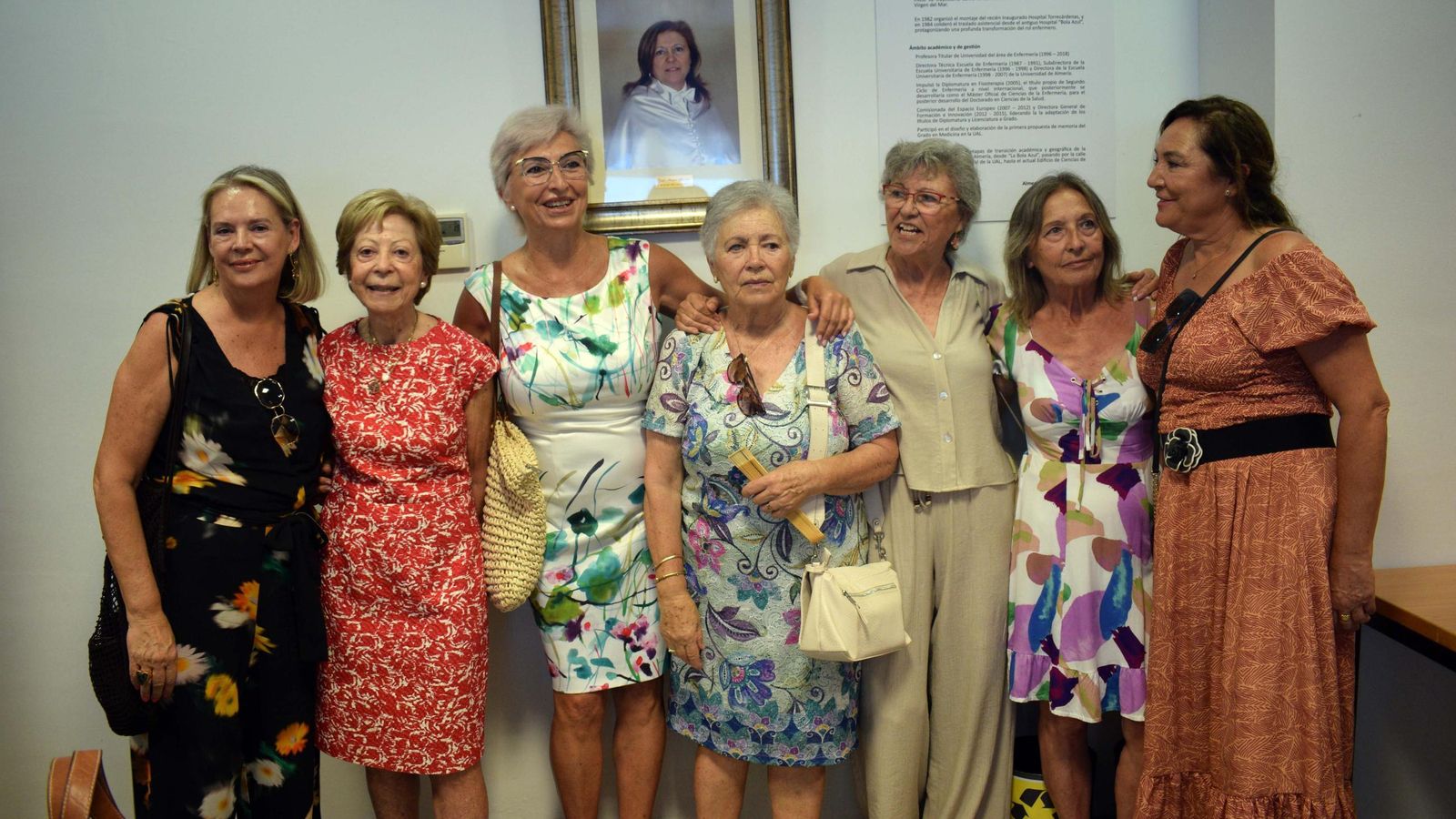 Pepa Márquez junto a las siete profesoras que se incorporaron con ella a la Universidad de Almería para proyectar e impulsar los estudios de Enfermería Pepa Márquez junto a las siete profesoras que se incorporaron con ella a la Universidad de Almería para proyectar e impulsar los estudios de Enfermería