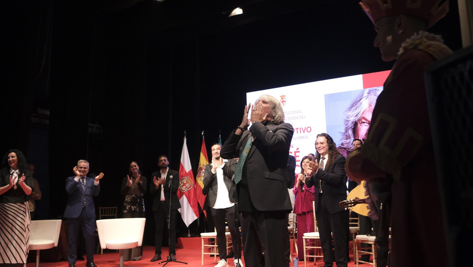 El cantaor José Mercé ya es Hijo Adoptivo de la Ciudad de Almería, en imágenes