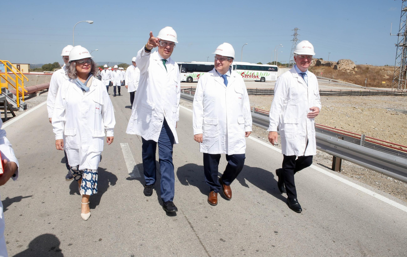 Visita del ministro de Industria al parque de Cepsa en San Roque para conocer sus proyectos de hidrógeno verde Visita del ministro de Industria al parque de Cepsa en San Roque para conocer sus proyectos de hidrógeno verde