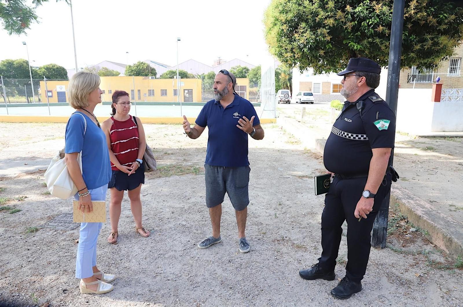 El gobierno local conoce las demandas de los vecinos de El Pelirón y Renfurbis.
