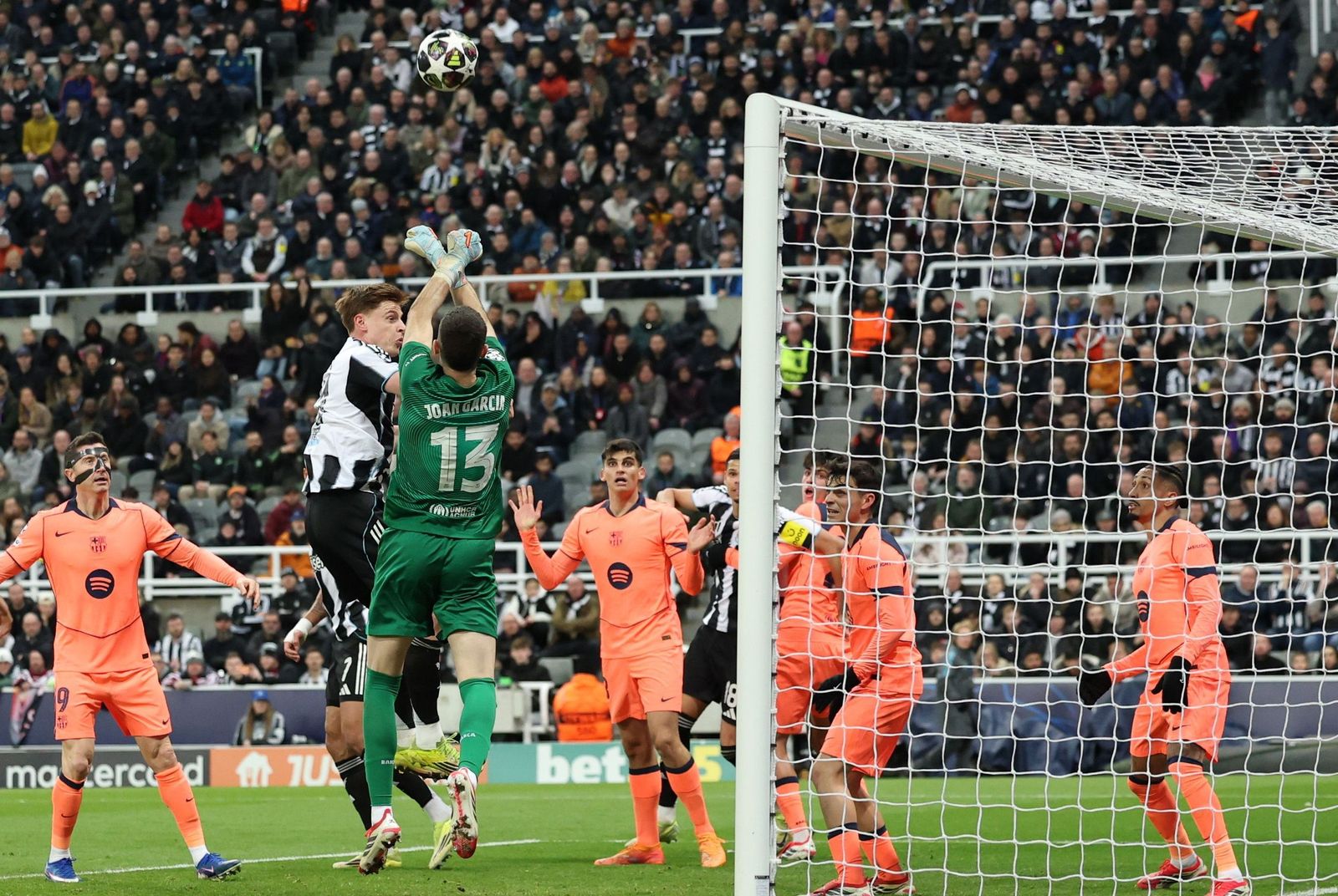 Las fotos del Newcastle-Barcelona