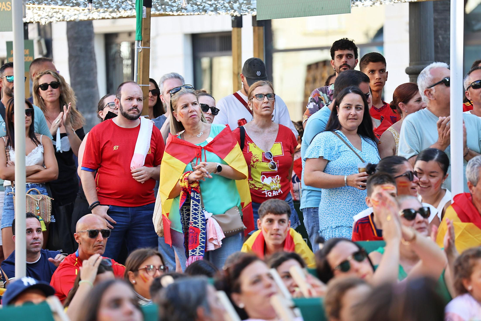 Imágenes de la Fan zone en Huelva de la Final de la Eurocopa entre Inglaterra y España Imágenes de la Fan zone en Huelva de la Final de la Eurocopa entre Inglaterra y España