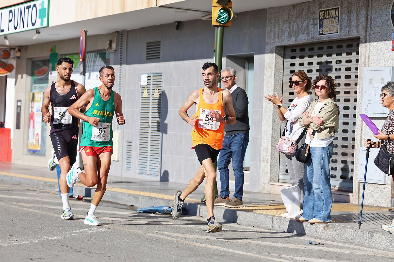 Las mejores imágenes de la carrera 21K Ciudad de Huelva