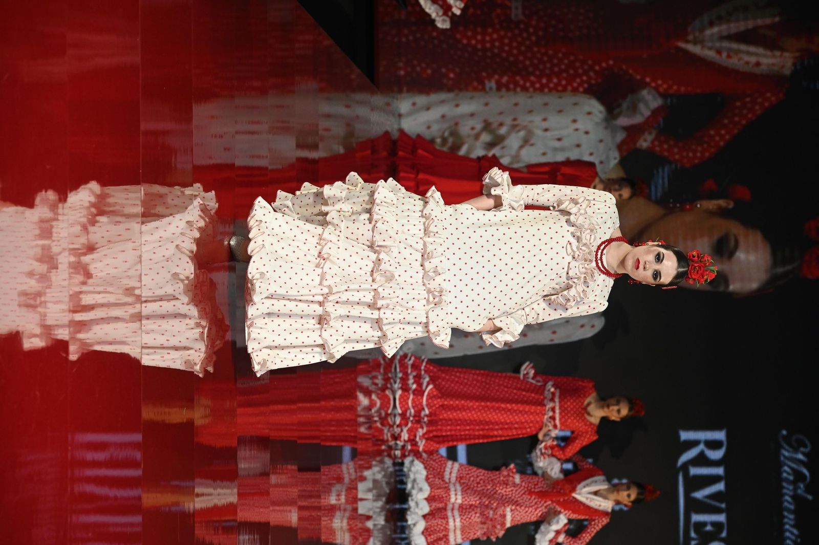 Huelva Flamenca 2026: Desfile de Raquel Muñoz