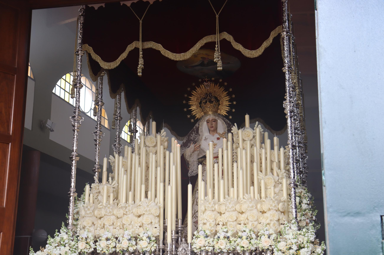 La Hermandad de Padre Pío en la Semana Santa de Sevilla 2025
