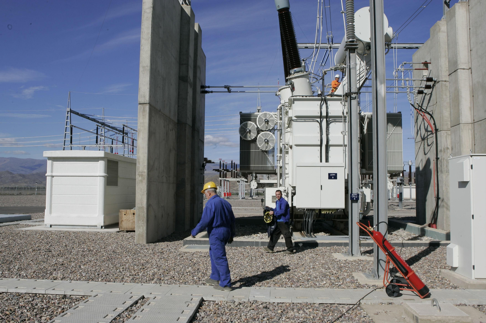 La línea eléctrica también es fundamental para garantizar la "seguridad energética" de los ciudadanos.