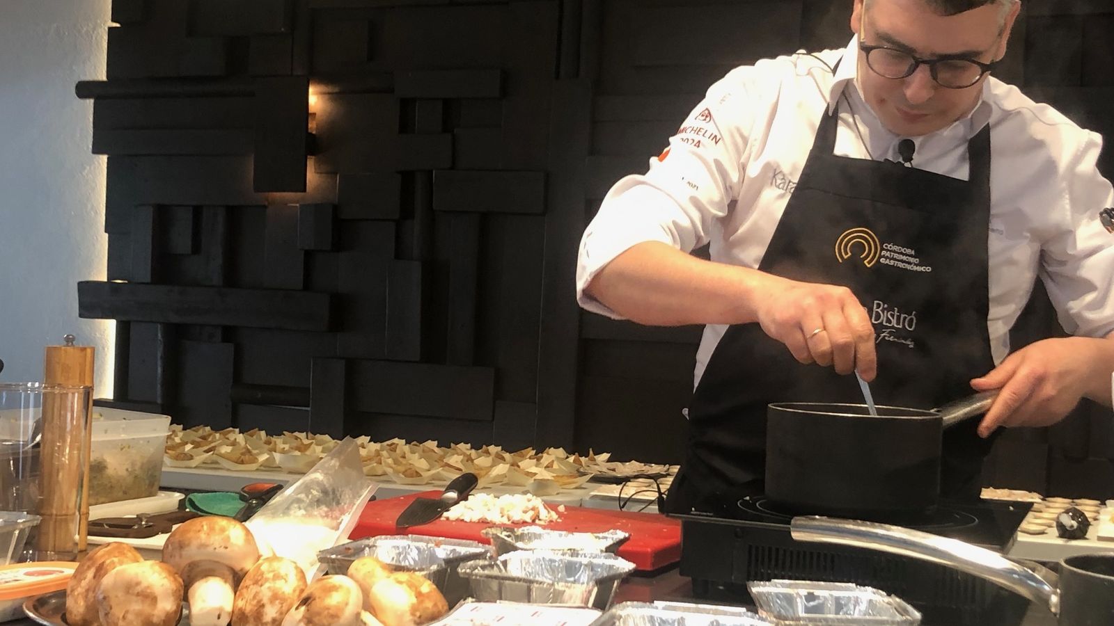 Demostración de cocina a cargo de Carlos Fernández.