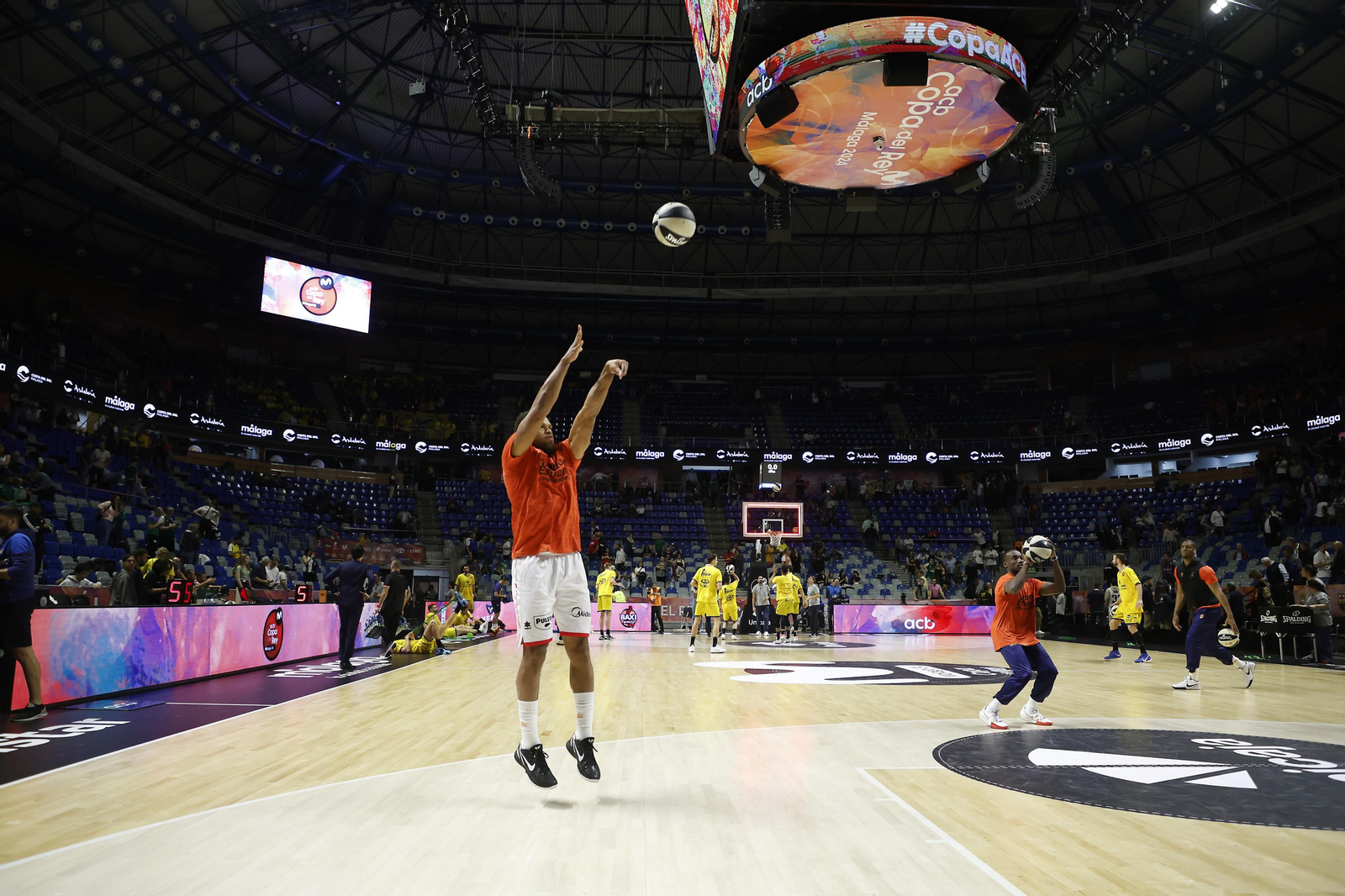 El Dreamland Gran Canaria-Valencia Basket, en imágenes
