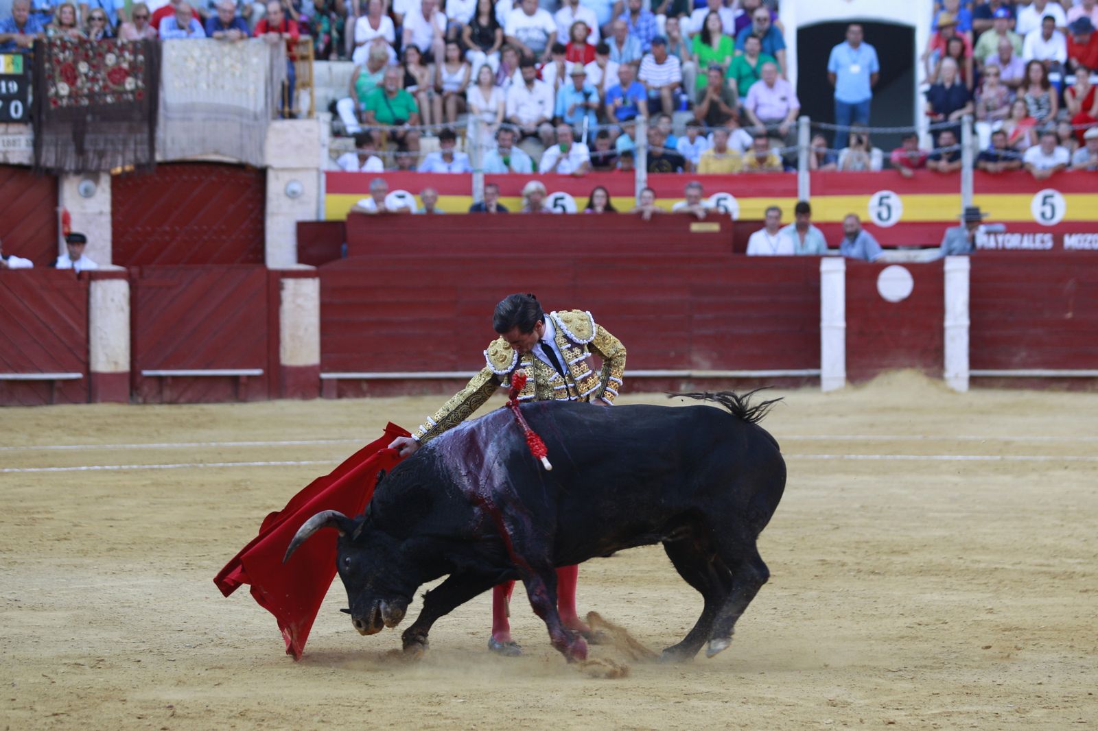 Imágenes del triunfo del torero almeriense Jorge Martínez el día de su alternativa