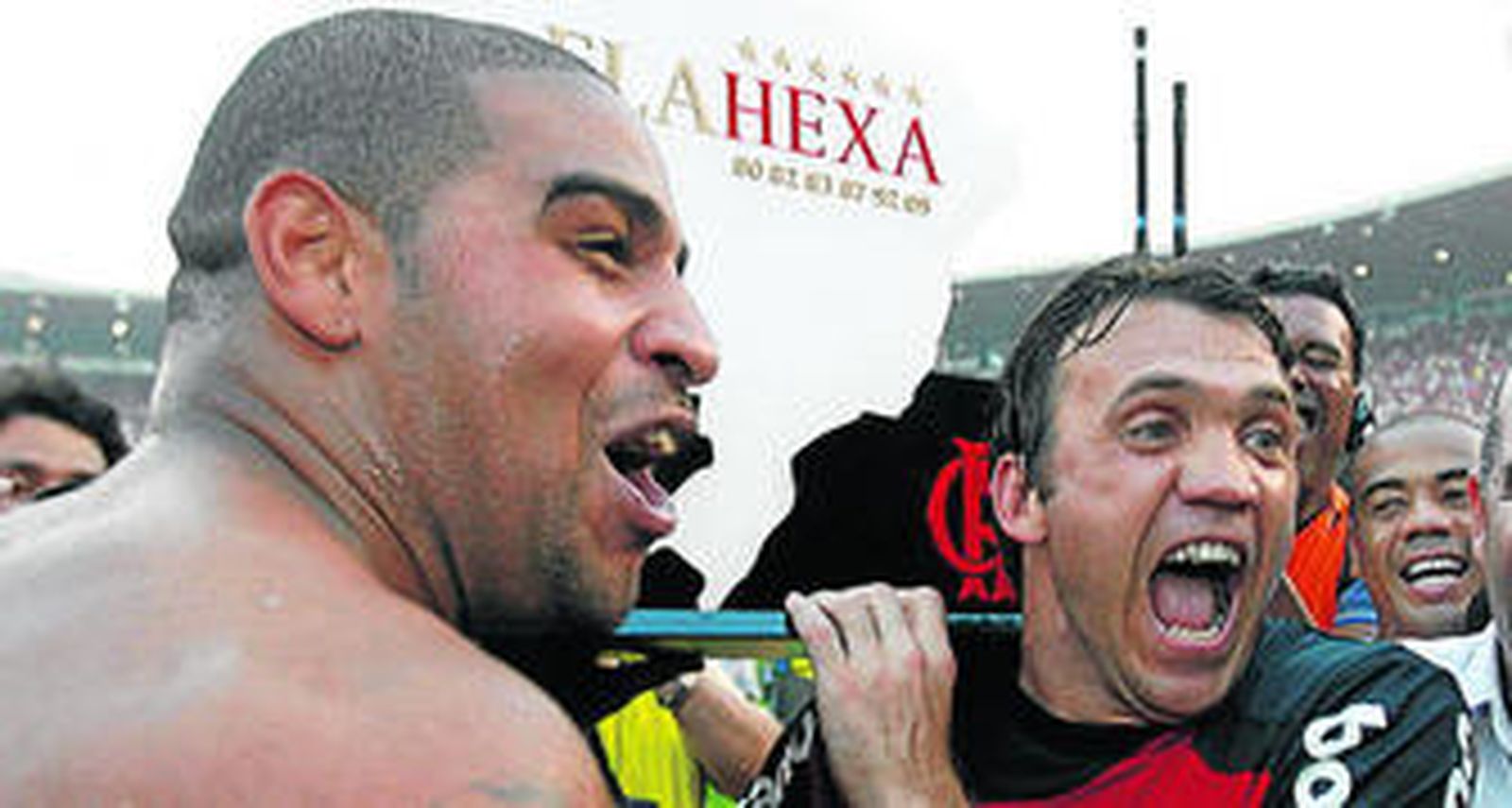 Adriano y Petkovic levantan el título conquistado por el Flamengo en Maracaná.