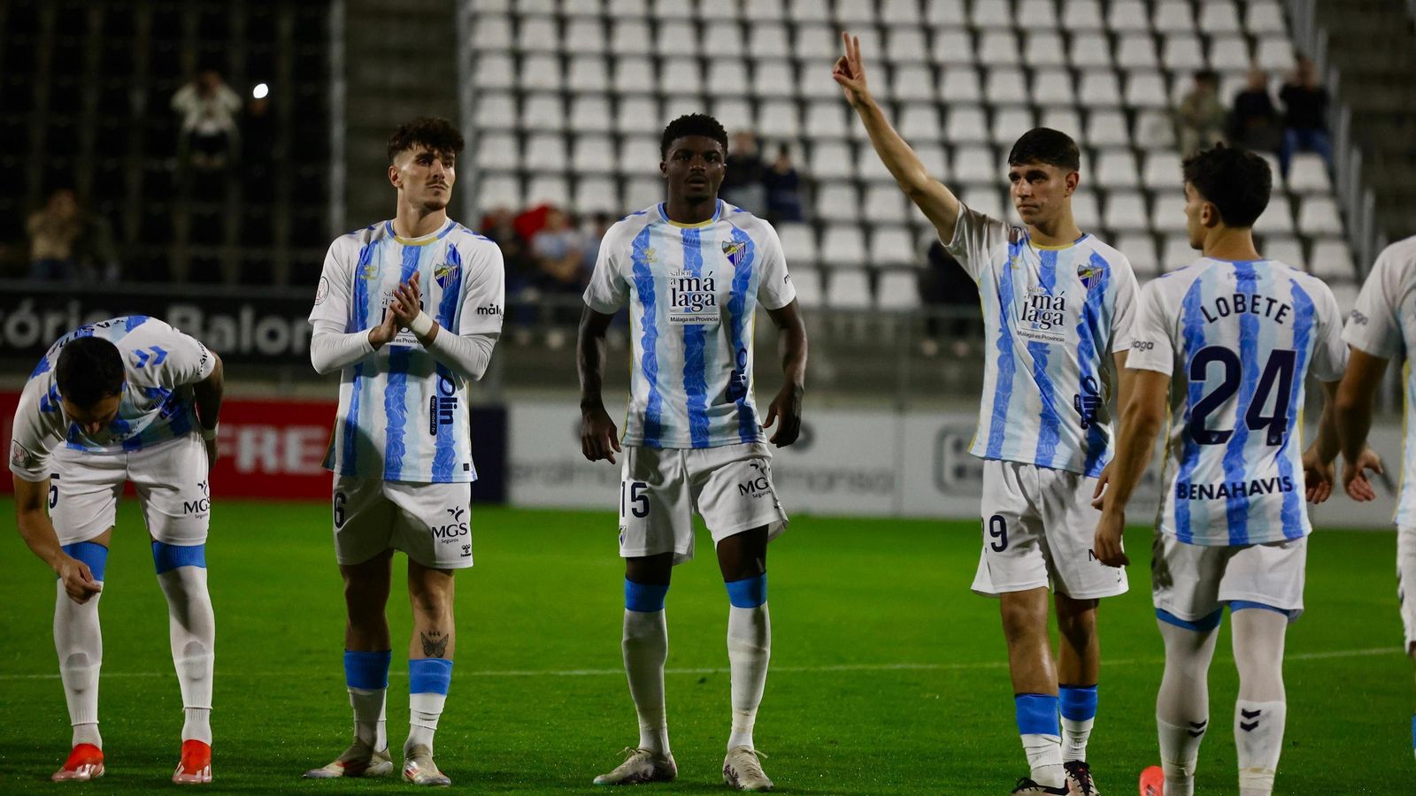 Las fotos del CD Estepona - Málaga CF de Copa del Rey