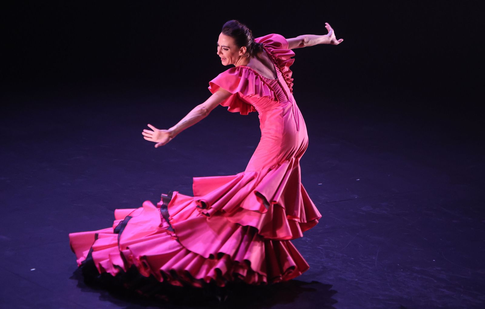 Lucía Álvarez "La Piñona" durante una actuación.