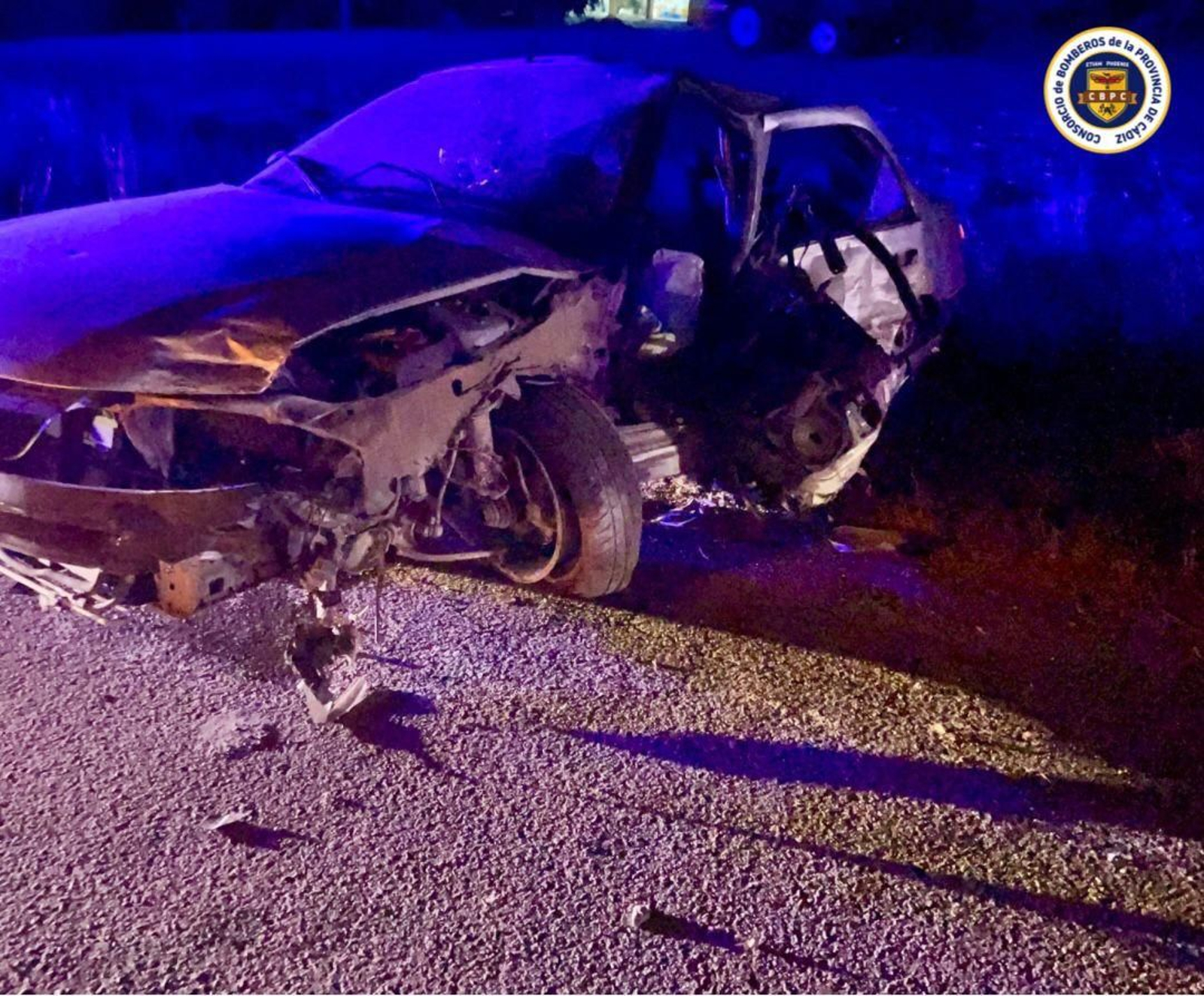 Estado en que ha quedado uno de los vehículos implicados en el accidente de tráfico de Arcos. Estado en que ha quedado uno de los vehículos implicados en el accidente de tráfico de Arcos.