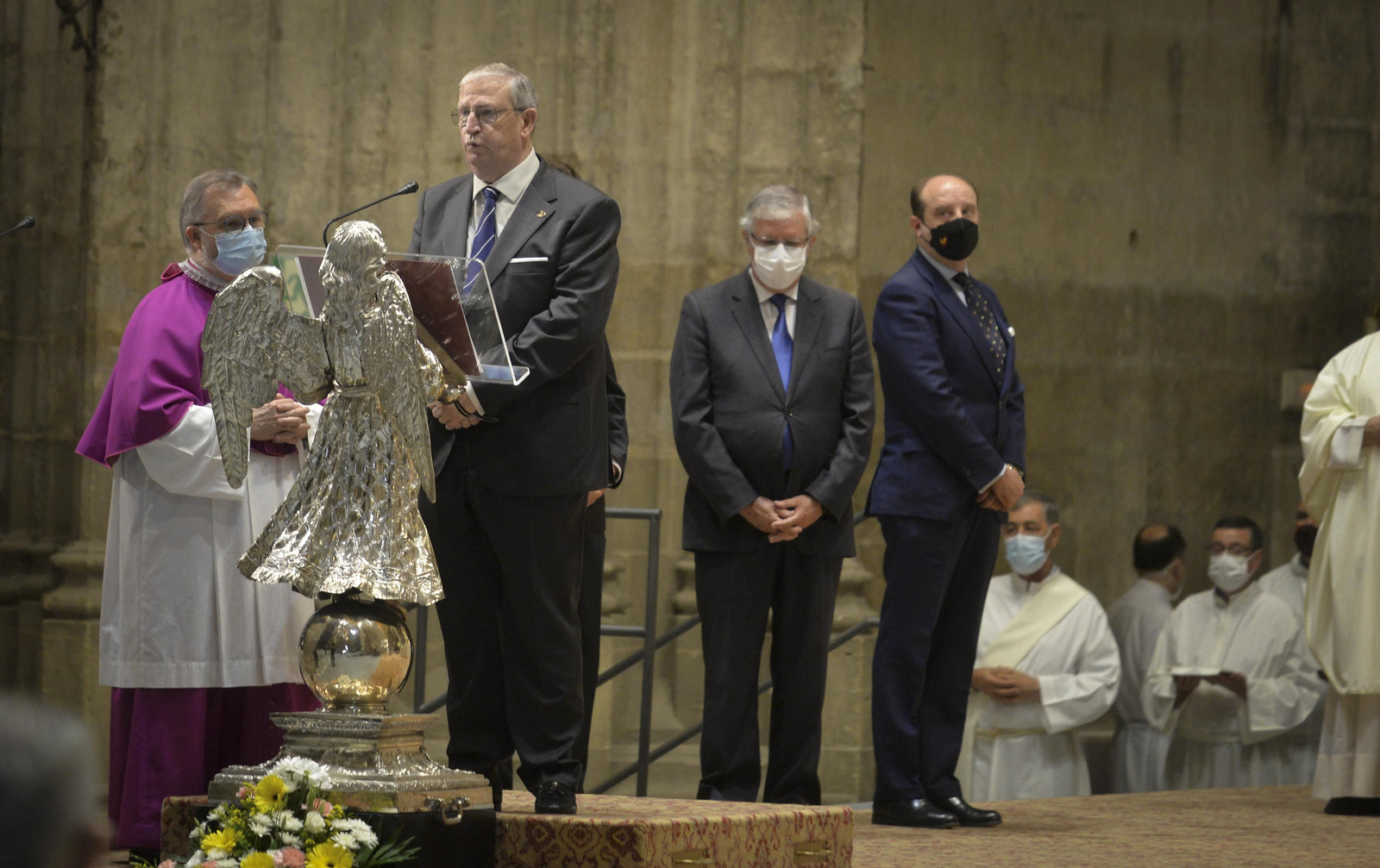 La Misa de despedida de Monseñor Asenjo, en imágenes