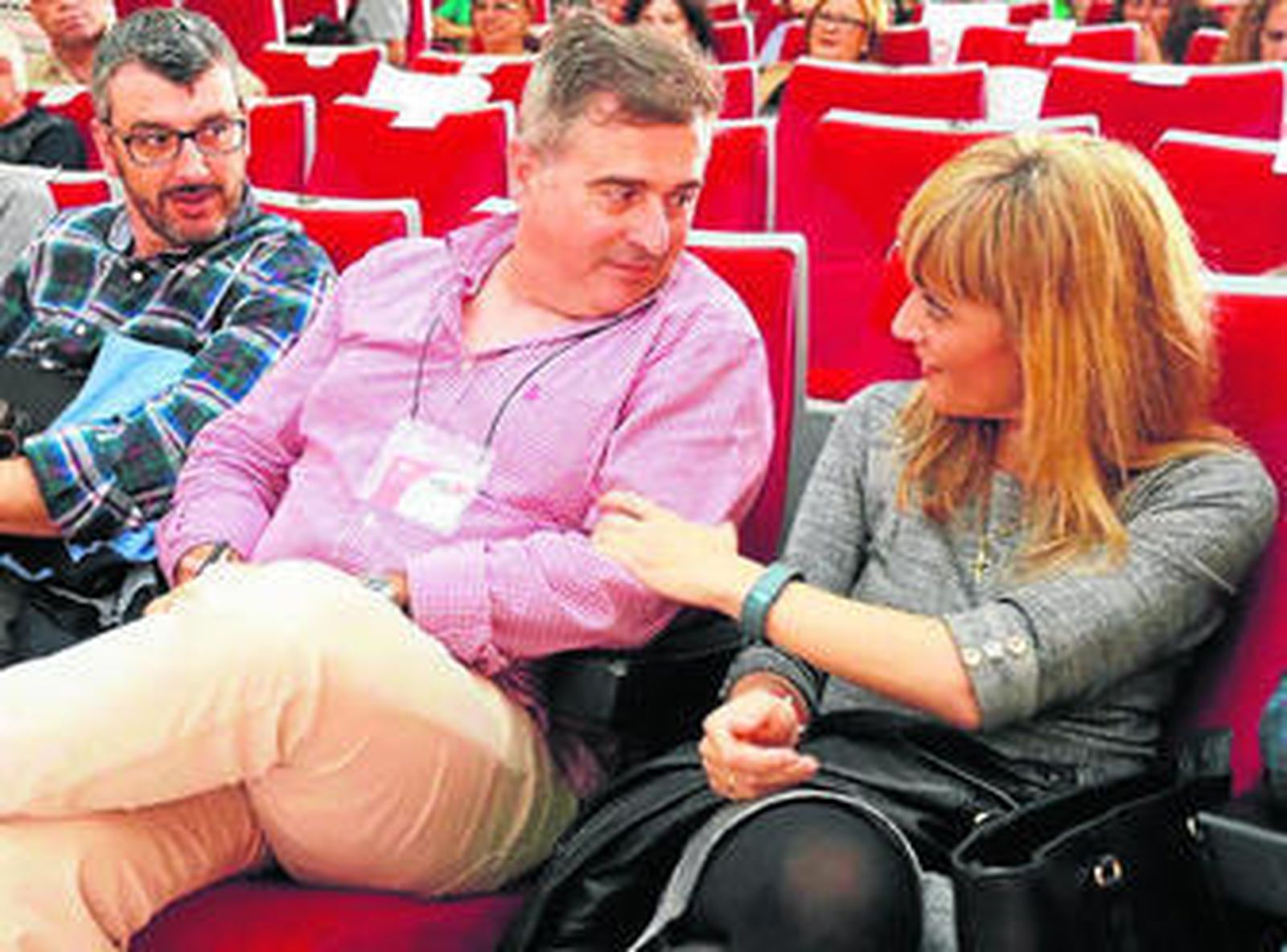 Francisco Andreu y Carmen Castilla, ayer durante el congreso de UGT en El Puerto.