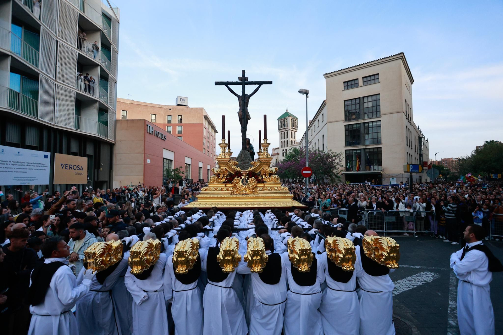 Mena y la Legión en su procesión del Jueves Santo en Málaga, en fotos Mena y la Legión en su procesión del Jueves Santo en Málaga, en fotos