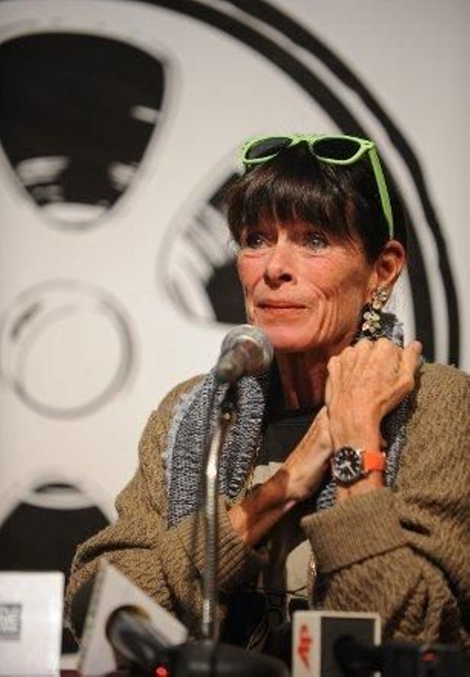 Geraldine Chaplin compara a Almodóvar con su padre