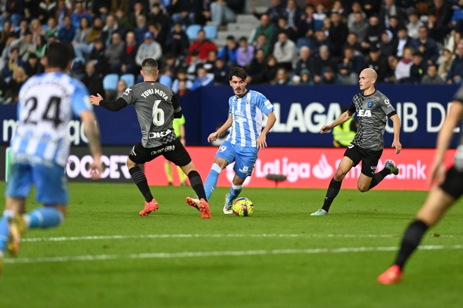 El Málaga CF - Alavés, en imágenes