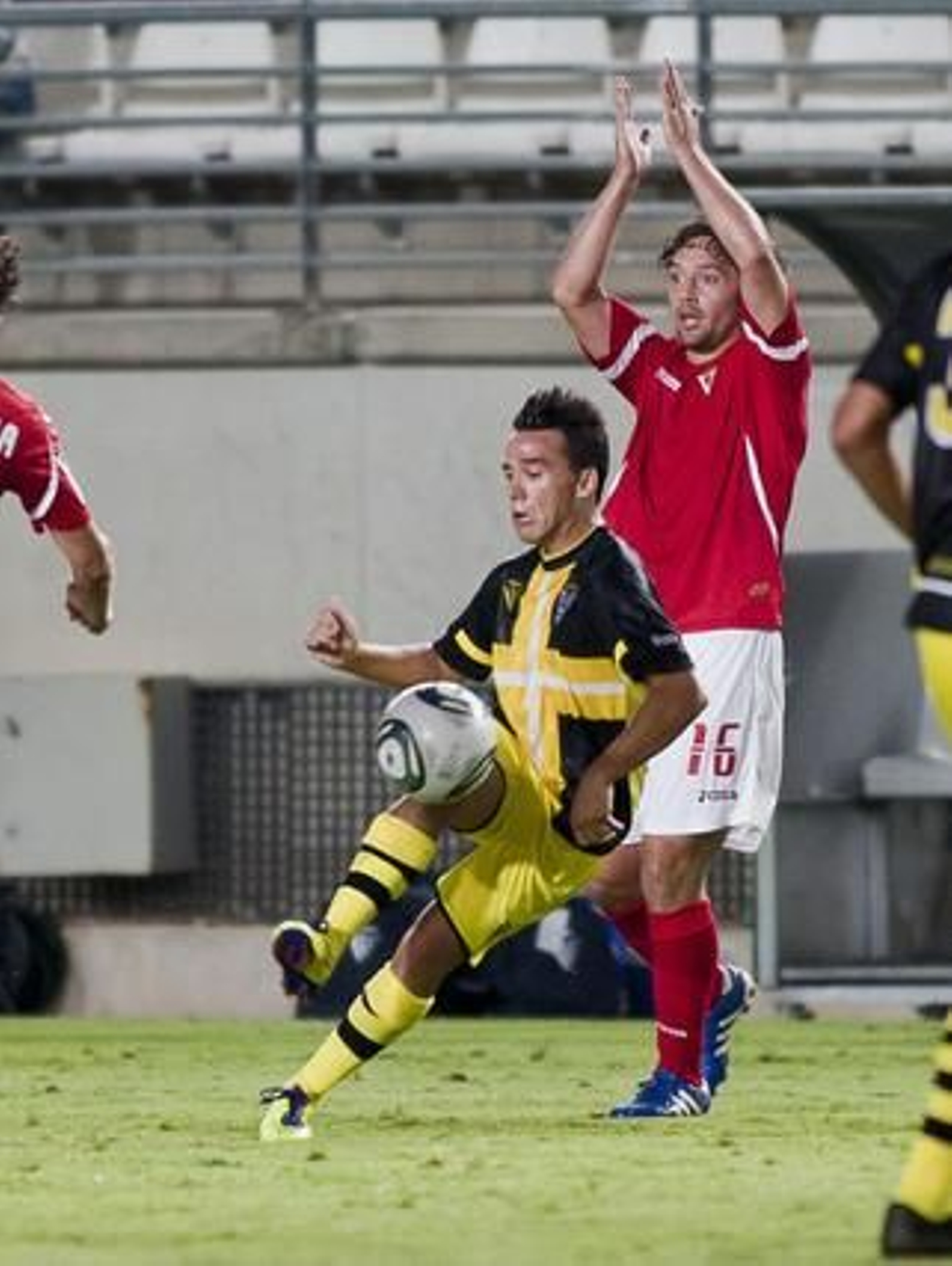 El cordoba vence por la mínima al Murcia y pasa a siguiente ronda de la Copa del Rey.

Foto: LOF