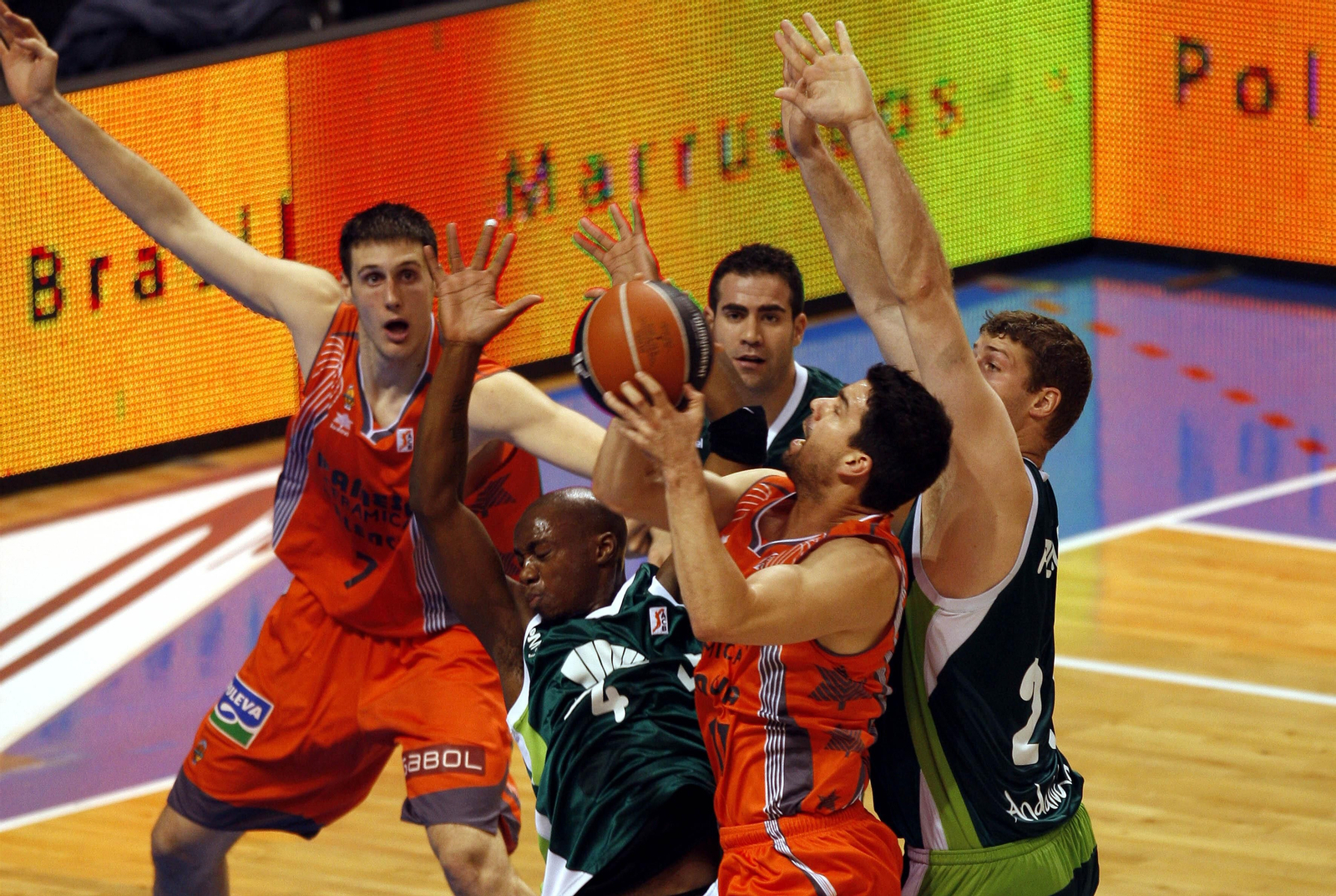 La carrera de Carlos Cabezas, en fotos