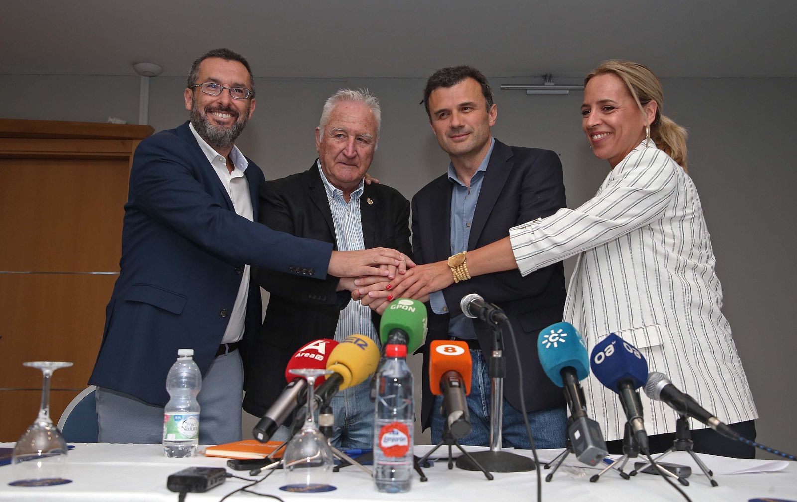 Acuerdo entre el PP y La Línea 100 x 100 para formar el próximo gobierno de la Diputación de Cádiz