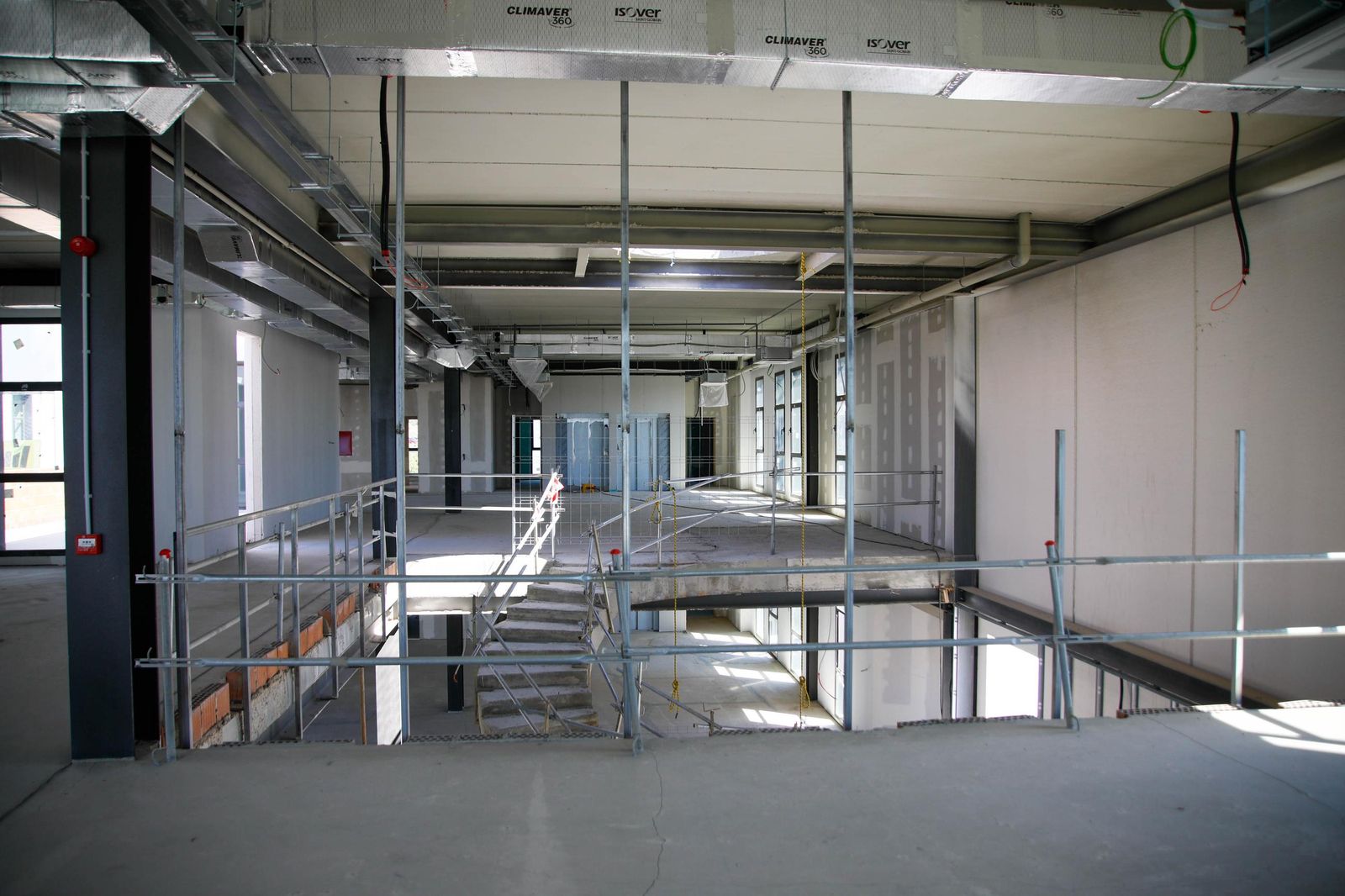 Luis Planas en una visita a la cooperativa Única