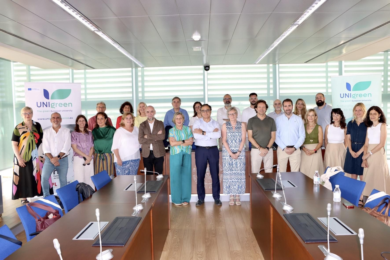 El rector, José J. Céspedes, con los representantes de las universidades andaluzas que han participado en la reunión.