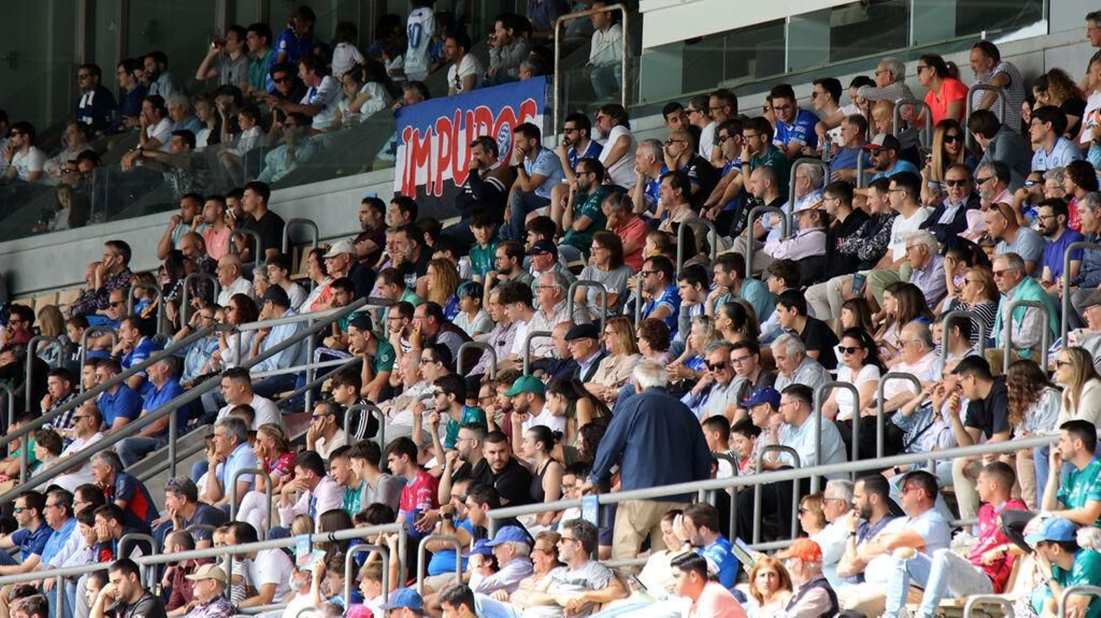 La afición del Xerez DFC está volcada con el equipo y habrá marea azulina en Huelva. La afición del Xerez DFC está volcada con el equipo y habrá marea azulina en Huelva.