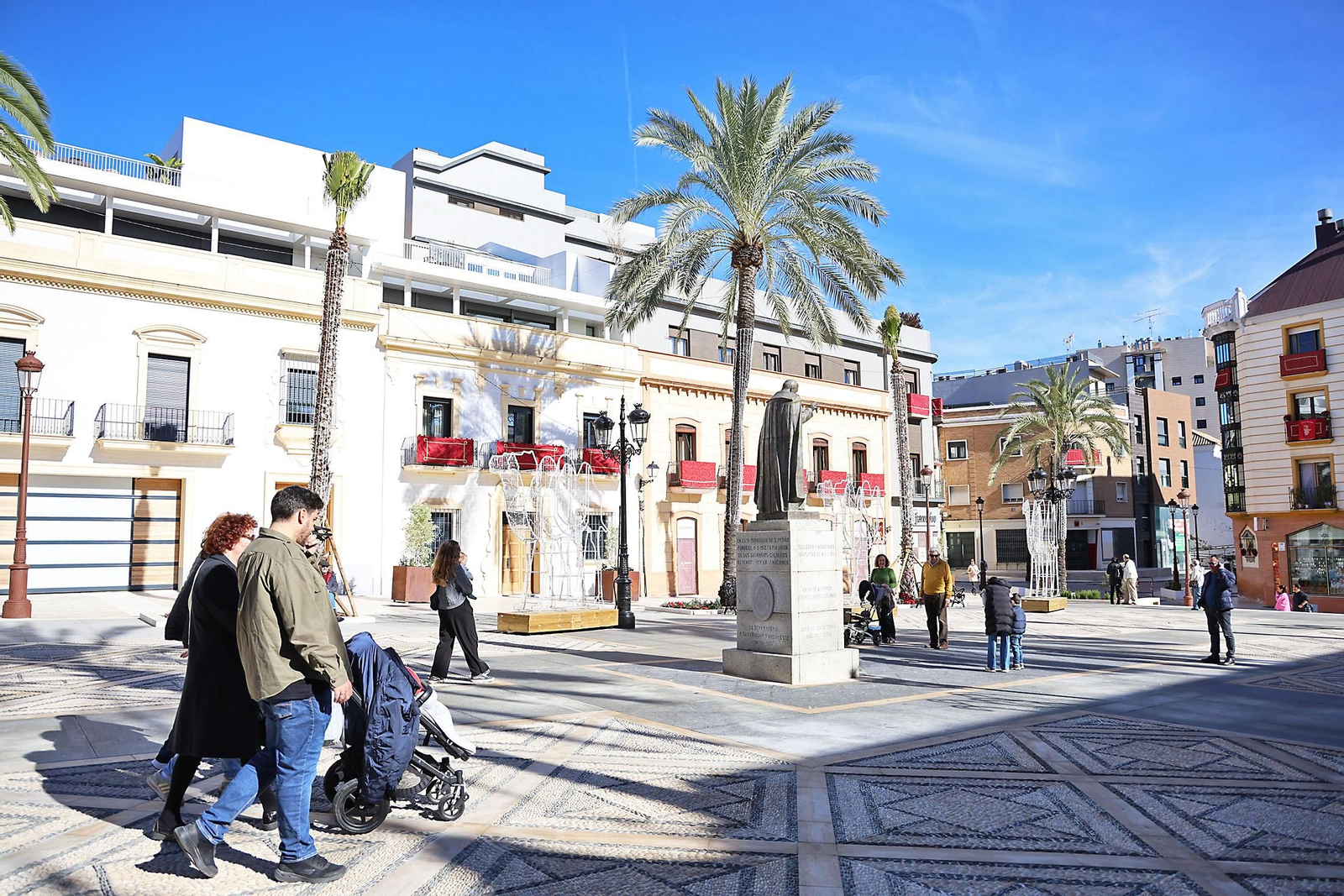 Así luce la Plaza de San Pedro tras el primer día de su reapertura