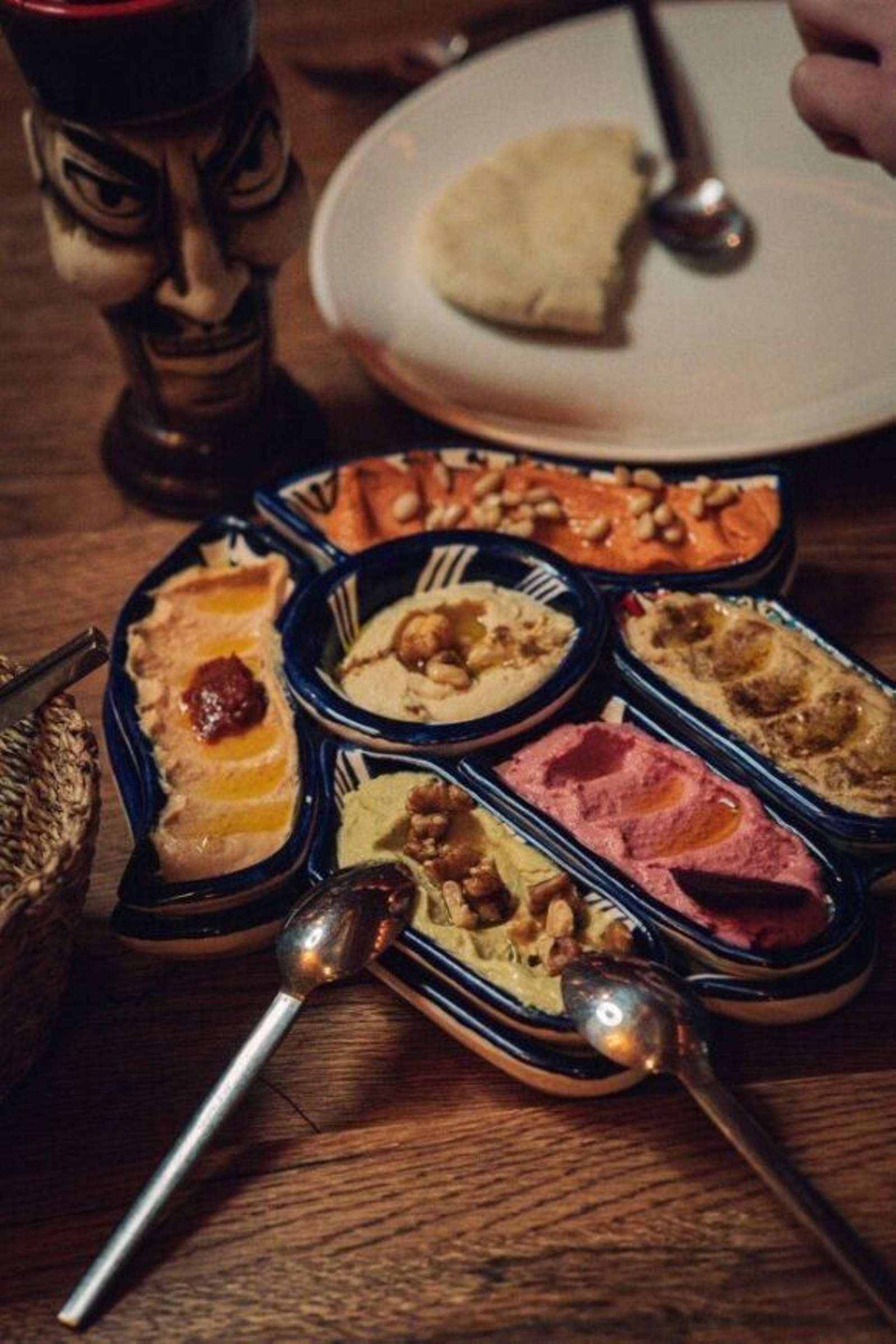 La selección de hummus del restaurante Nômadâ La selección de hummus del restaurante Nômadâ