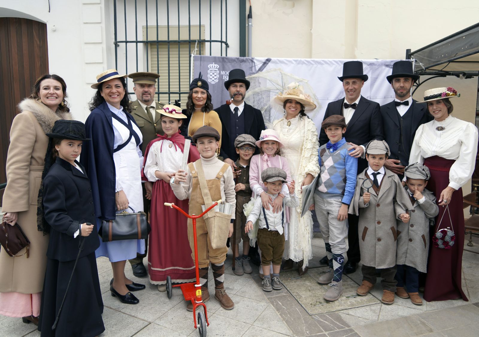 Moguer recrea la ciudad que inspiró a Juan Ramón con su Feria de Época 1900