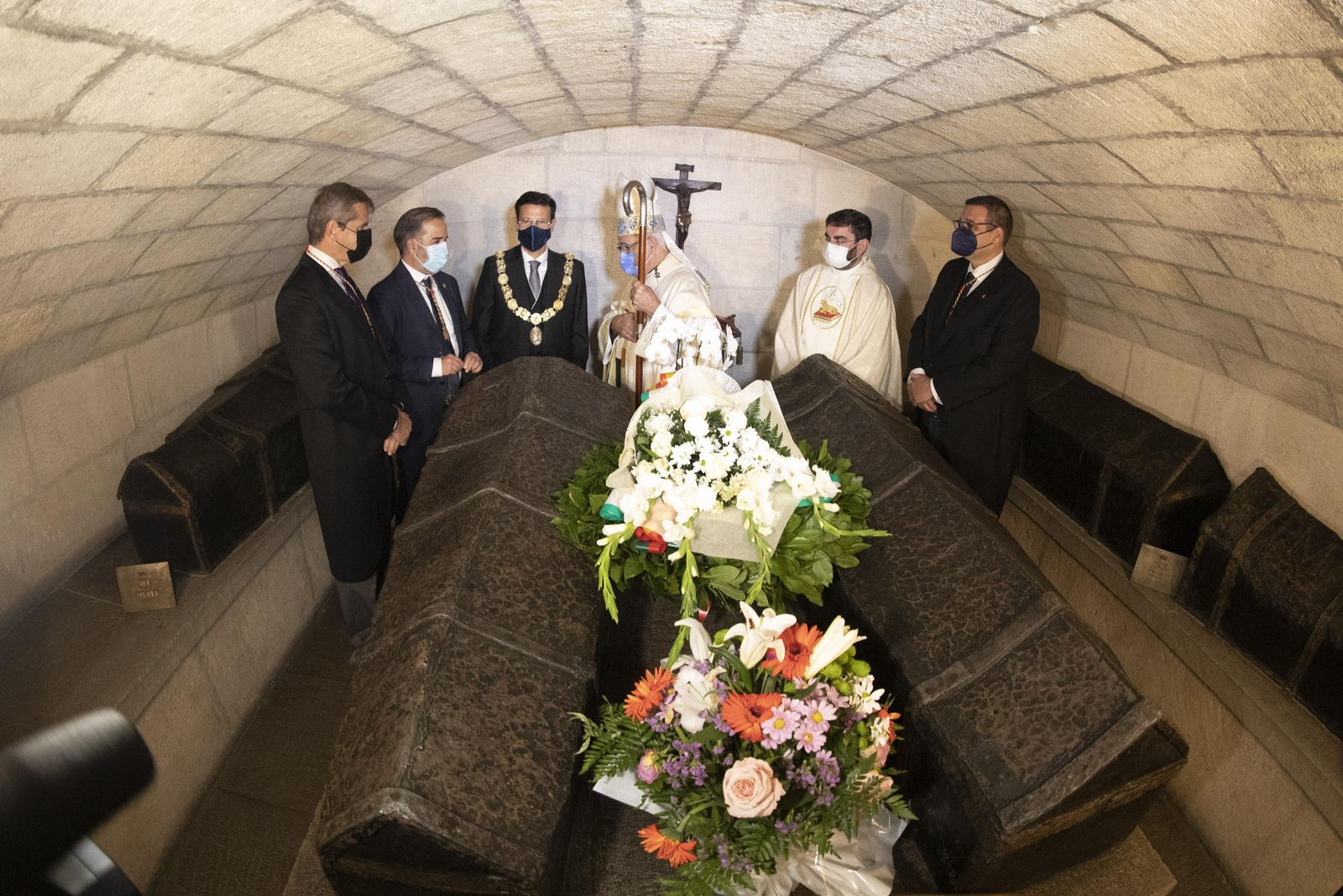 Fotos: el homenaje del quinto centenario del traslado de los restos de los Reyes Católicos