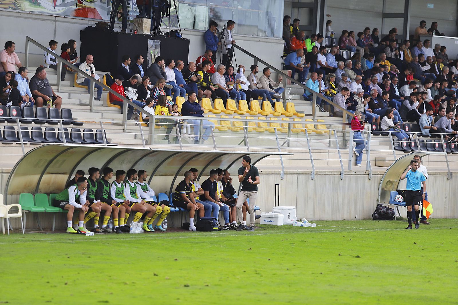 Imágenes del encuentro entre el San Roque de Lepe y UCAM Murcia