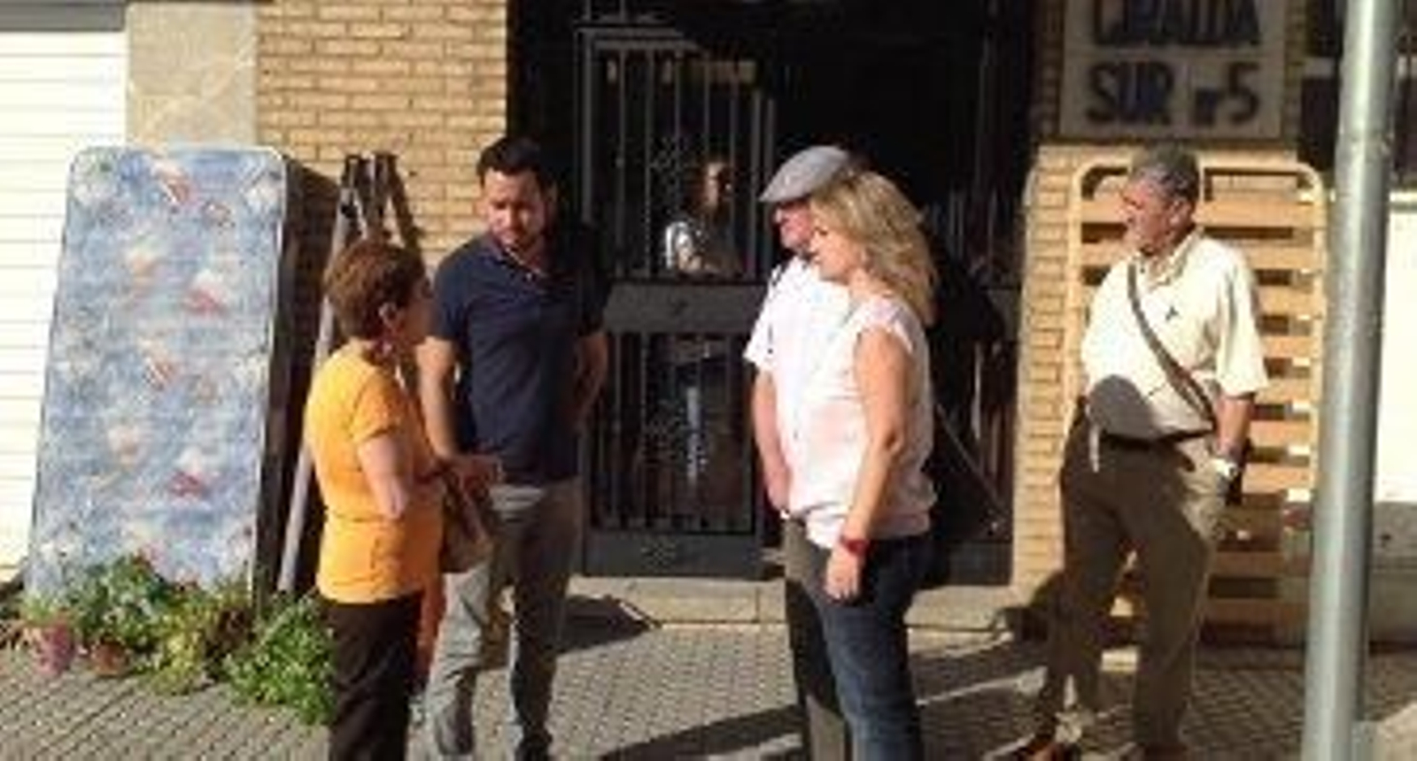 IU urge impulsar la oficina de atención a las víctimas de desahucios