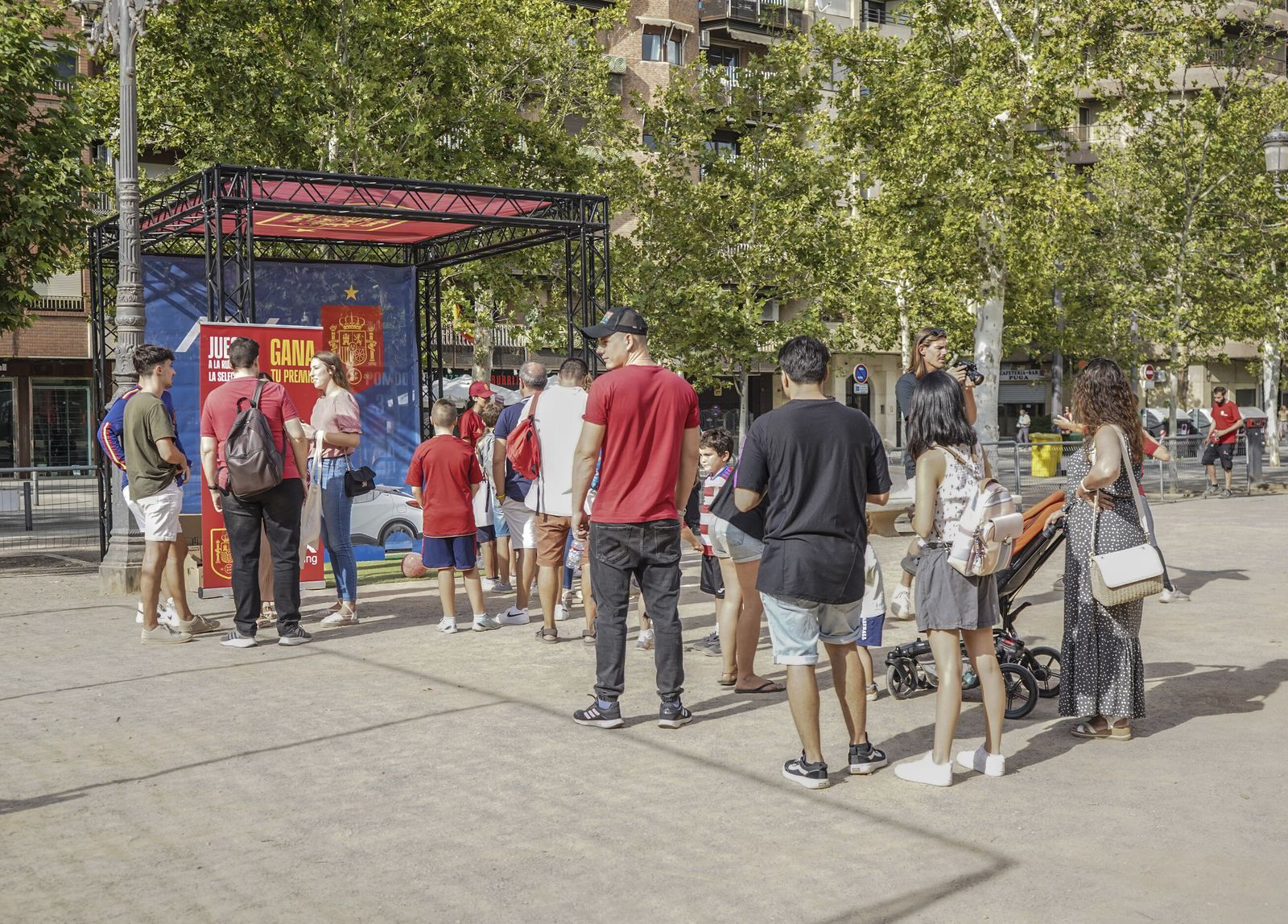 Granada disfruta con la Fan Zone de la Selección española