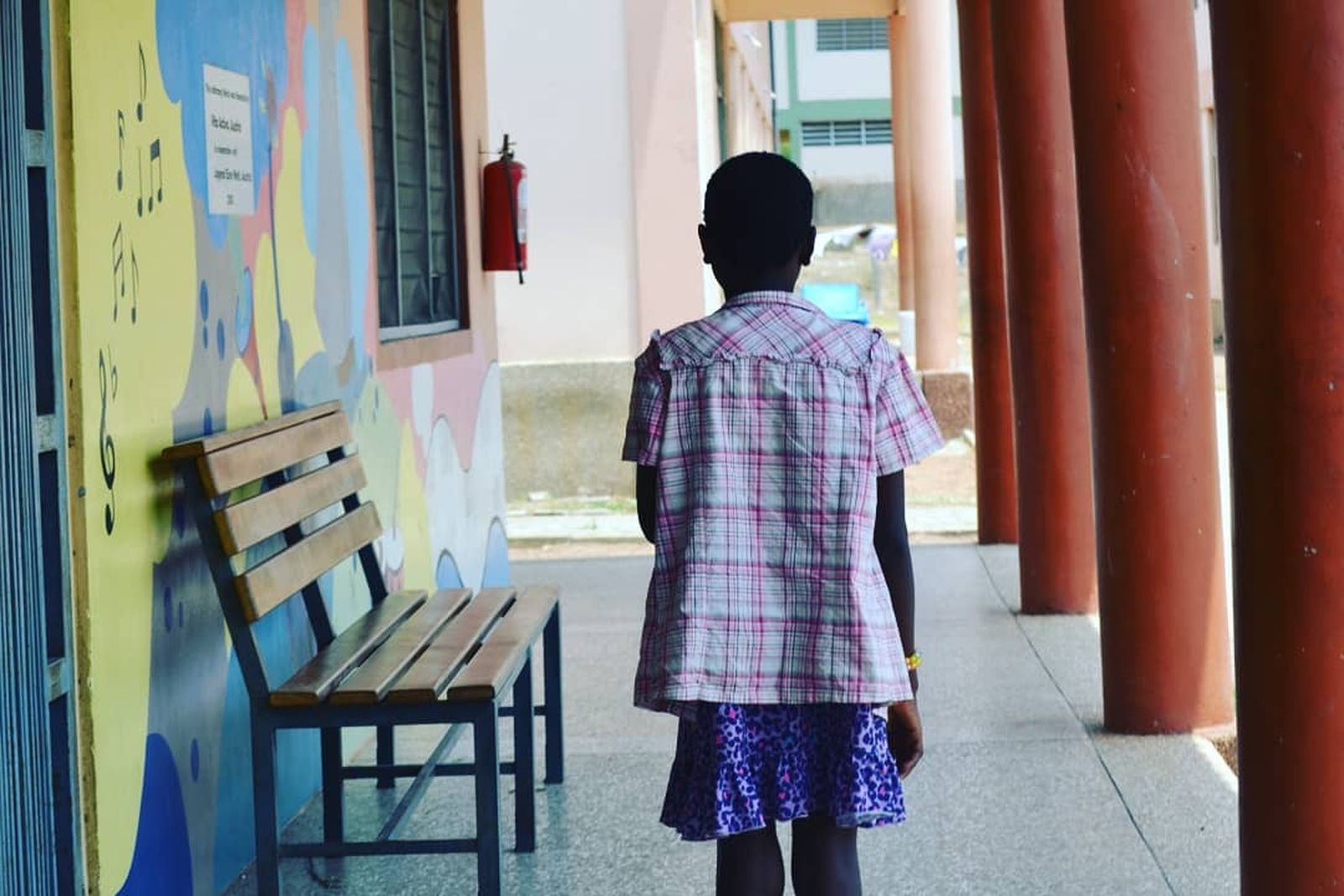 Una de las protagonistas del reportaje, una niña vendida por su tía para la industria del pescado