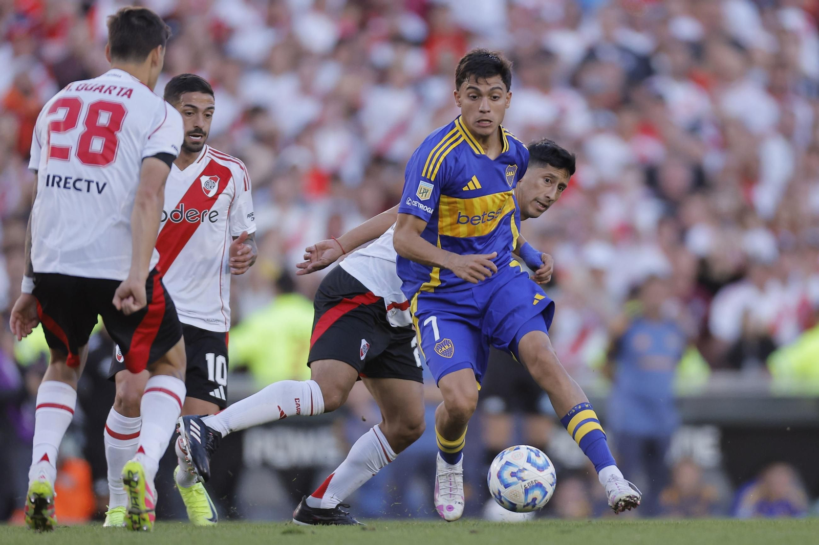 Exequiel Zeballos, durante un River Plate-Boca Juniors jugado en el Monumental. Exequiel Zeballos, durante un River Plate-Boca Juniors jugado en el Monumental.