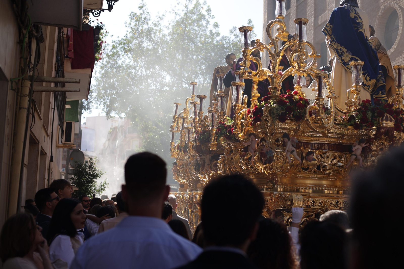 Domingo de Ramos: La Sagrada Cena en Huelva, en imágenes