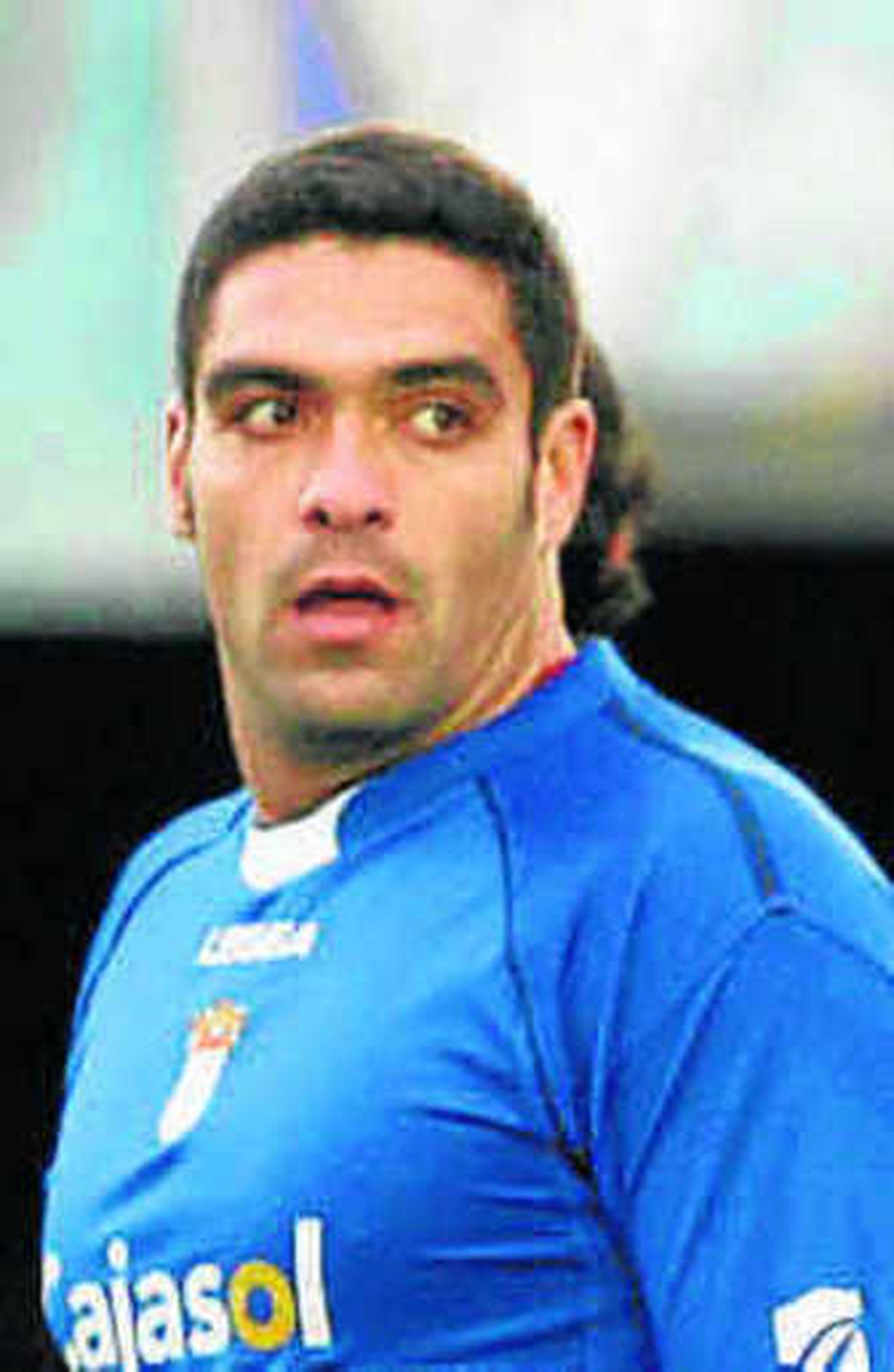 Míchel, a la izquierda, hace una indicación a sus compañeros, mientras que Villa aparece más sosegado.