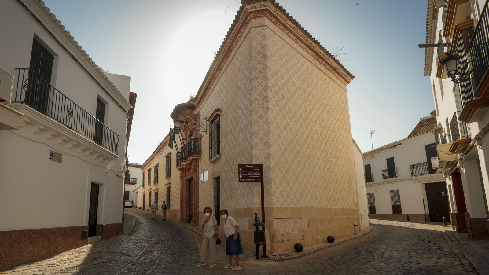 Un recorrido por las entrañas de Carmona