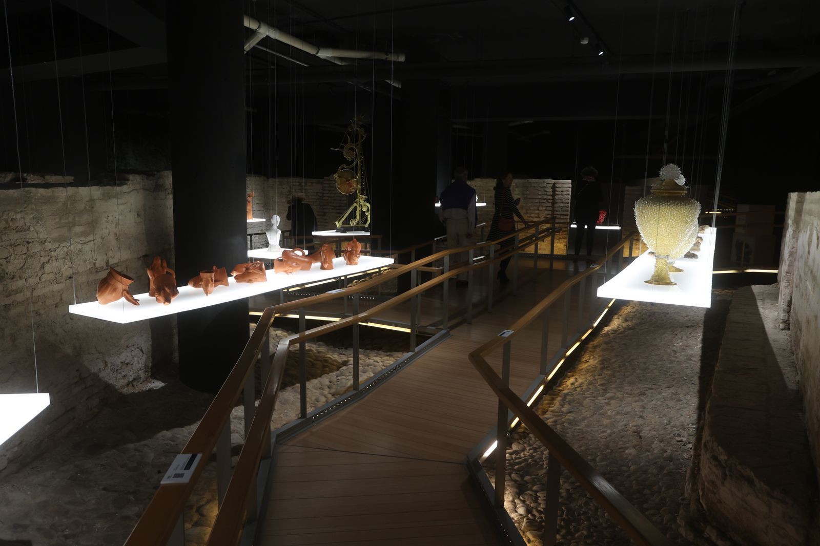 Exposición artesana en el castillo de San Jorge