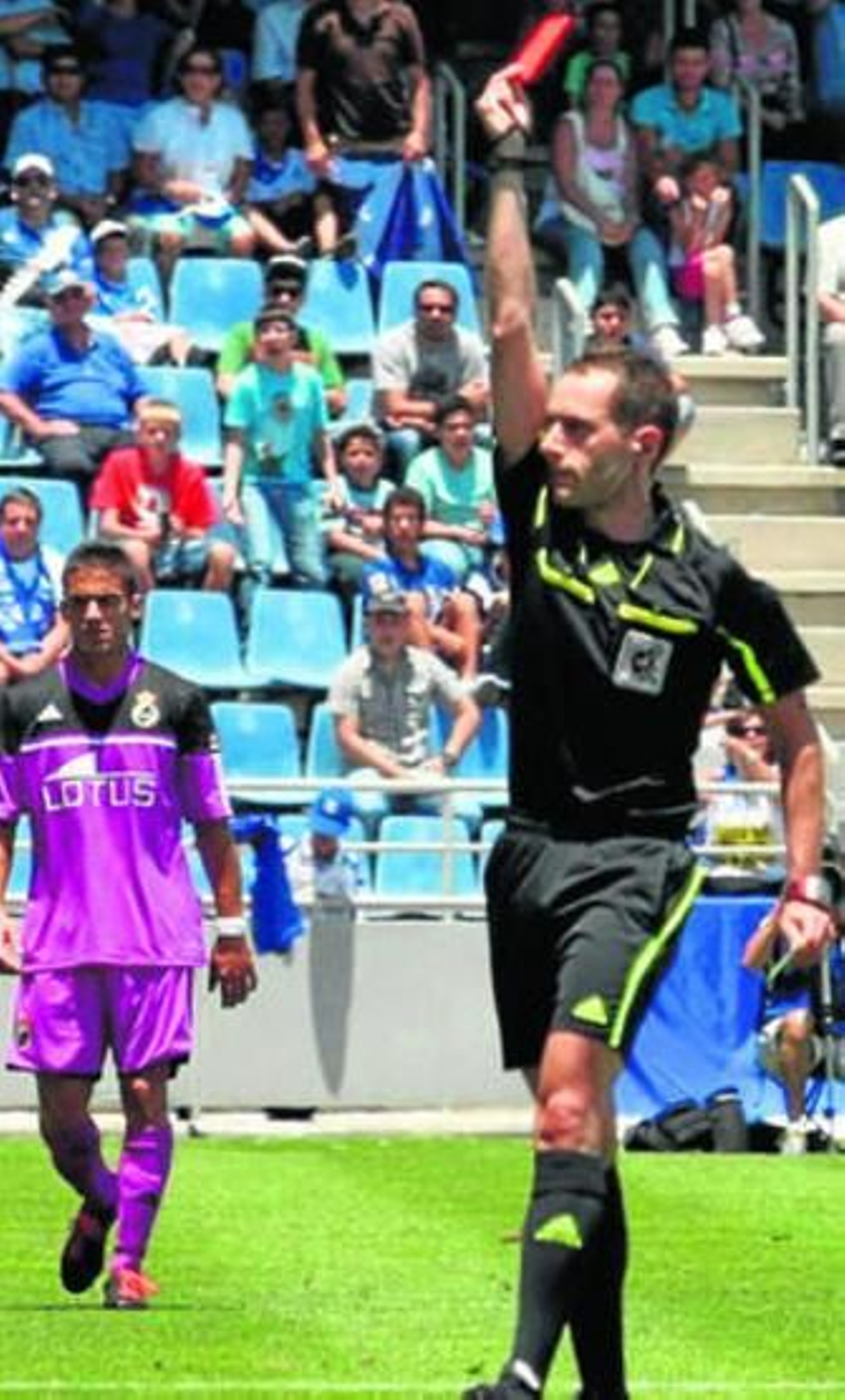 Aitor Gorostegui, durante el Tenerife-Balona.