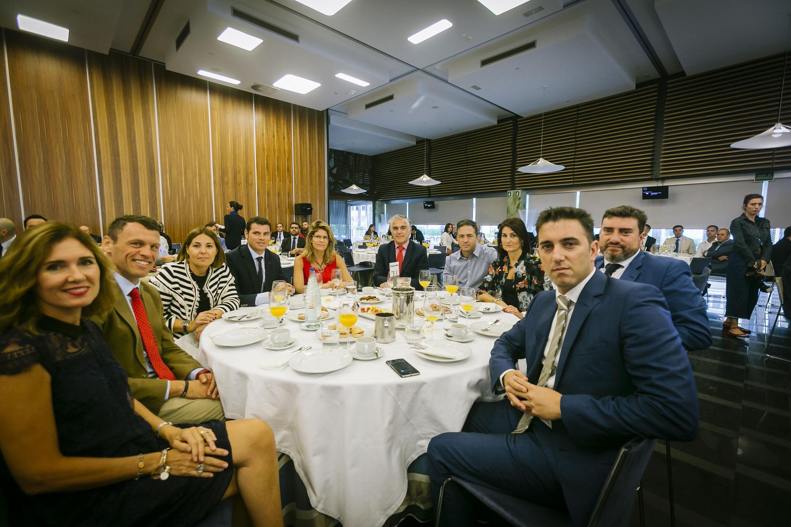 Eva María París, Juan Manuel Patrón, Piedad Sánchez, Vicente Fernández, Mariam Blandino, José María García, Javier Adrián Senese, María Isabel Pérez,  Patricio Poullet, Jesús Belgrano.