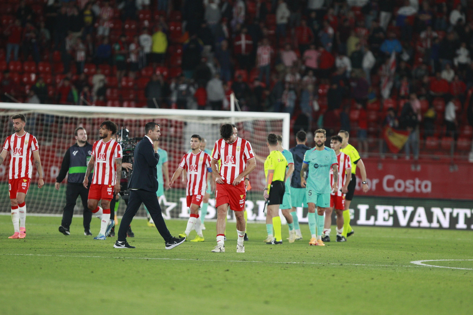 Las mejores imágenes del partido U.D. Almería-F.C. Barcelona