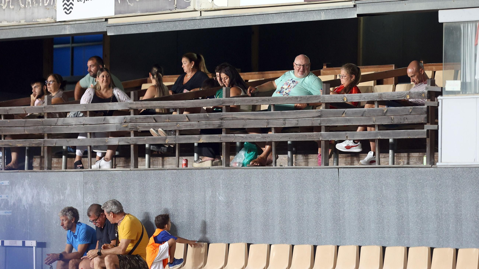 Búscate en el Trofeo Feria de la Vendimia entre el Xerez CD contra el Juventud Torremolinos en Chapín