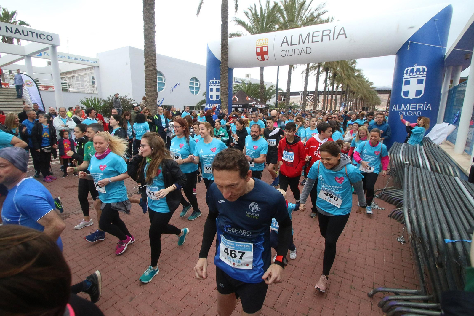 Galería gráfica de la 'RUNNER FASHION CARRERA AZUL POR EL AUTISMO'